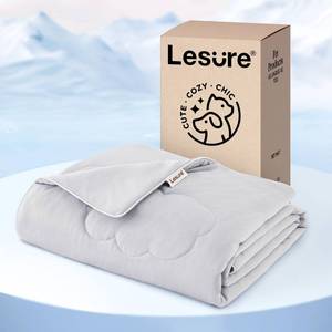lot 12073 image: LE SURE Cooling Blanket for Large Dogs 40x50