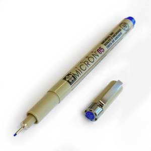 lot 4024 image: Pigma Sakura Micron - Pigment Fineliners - 0.5mm - Blue Pack of 3