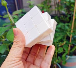 lot 12294 image: Cuberspeed 3x3x3 Blank Speed Cube DIY 3x3 White Cube Fidget Toy Puzzles one Color Cube Blank Puzzles to Draw on Toys