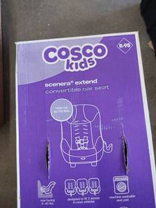 lot 1312 image: Cosco Kids Scenera Extend Convertible Car Seat R-98
