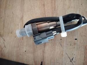lot 2327 image: Fuel Injector Assembly with Electrical Connector and Hose