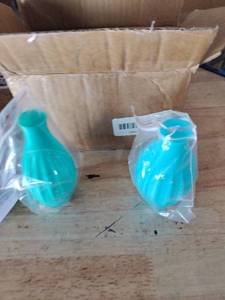 lot 2338 image: Mini Bud vases