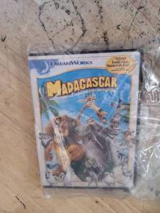 lot 4253 image: Madagascar (Full Screen Edition)