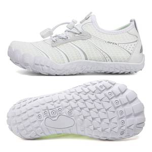 lot 20060 image: UBFEN Kids Water Shoes for Boys Girls Quick Dry Swim Aqua Socks