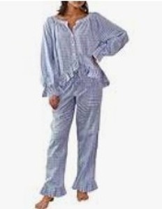lot 2026 image: Ladies Two-Piece Striped Outfit Shirt Pants Ruffle size L