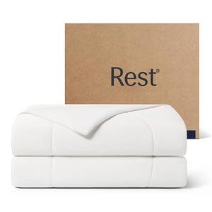 lot 1549 image: REST� Evercool� Cooling Comforter Blanket for Hot Sleepers, KingCali King
