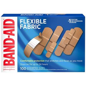 lot 2007 image: BANDAID Flexible Fabric Assorted 100 Count opened