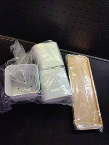 lot 5258 image: Food Storage Containers 3 Pieces and Board