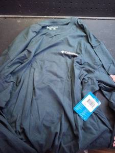 lot 6492 image: Columbia Mens Fundamentals Graphic Long Sleeve T-shirt size XL