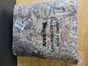 lot 19986 image: Area Rug Luxurious Comfort Home Decor Floral Leaf Pattern (XL RUG)