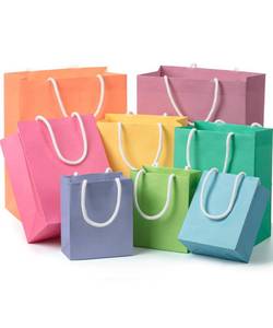 lot 4408 image: Mr. Pen- Paper Gift Bags with Handles, Assorted Sizes, 8 Pack