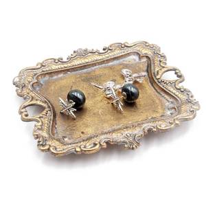 lot 8277 image: Funly mee Small Antique Trinket Dish Vintage Gold Metal Jewelry Tray, Ring Holder-5.3 x 3.5 x 1.2 inches