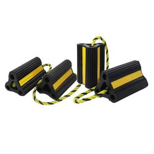 lot 1730 image: WEYCALI RV Wheel Chocks for Trailers Camper Trucks 2Pair4Pack