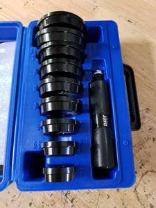 lot 4478 image: OWT Bearing Race and Seal Bush Deluxe Set LPN 59184