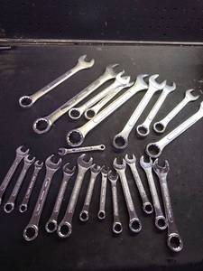 lot 6172 image: Wrench Set 26 Piece Combination Open End Ring Spanners