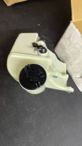 lot 9067 image: Washer Fluid Reservoir Assembly with Cap and Hardware