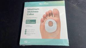 lot 9090 image: WeinCve Maximum Stickiness Callus Elliptic Callus Cushion 42 Count