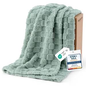lot 19229 image: Bedsure Twin Blanket for Bed, Lightweight, Sage Green,60�80