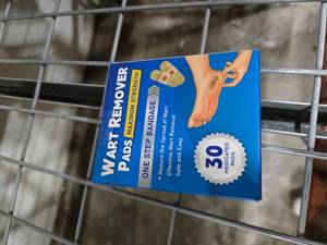 lot 1105 image: Wart Remover Pads 30 Pack