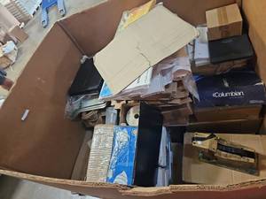 lot 18778 image: Lot of Office Supplies, Shipping Materials & Empty Jewelry Boxes