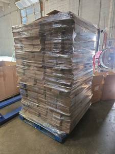lot 18787 image: Bulk Cardboard Shipping Boxes Flat Lot
