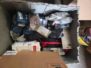 lot 18789 image: Pallet Including Door Locks, Phone Cases, Screen Protectors and More