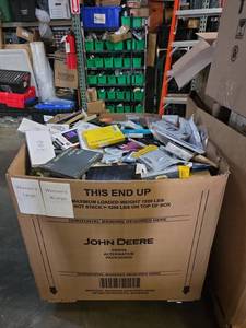 lot 18791 image: Pallet of Mobile Phone Cases & Screen Protectors - Mixed Brands & Sizes
