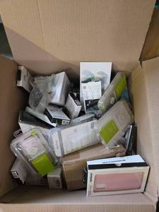 lot 18821 image: Pallet Lot Including Phone Cases, iPad Cases, T-Mobile Personal Cell Spot, Jewelry Boxes and More