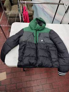 lot 63700 image: Superdry Sports Puffer Colour Block Jacket - R