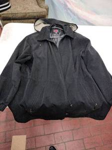 lot 63702 image: Gallery Raincoat - Black - XXL
