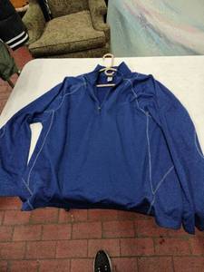 lot 63715 image: Champion Navy Blue Quarter Zip Pullover Jacket - XL