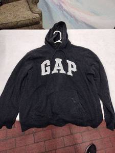 lot 63724 image: Gap Big Embroidered Logo Hoodie Black Y2K Streetwear