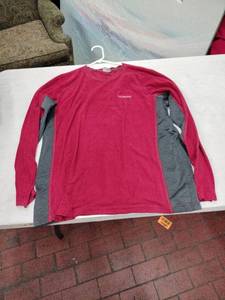 lot 63733 image: Columbia long-sleeve performance shirt - XL