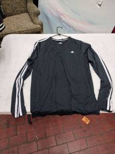 lot 63739 image: Adidas mens long-sleeve performance t-shirt - XL