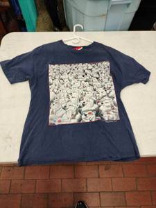 lot 63750 image: Vintage 90s Coca Cola Coke Polar Bear with 3D Glasses in Movie Theater Double Sided Navy T Shirt Size Large L