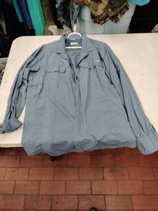 lot 63770 image: Columbia Omni-Shade long-sleeve fishing shirt - XL