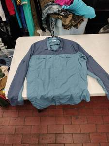 lot 63771 image: Columbia Mens Silver Ridge Blocked Long Sleeve Shirt