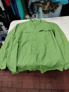 lot 63776 image: Duluth Trading Co. outdoor fishing shirt - Green - 2XL