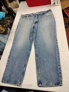 lot 63794 image: St. Johns Bay Easy Fit authentic jeans - 40x29