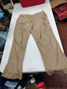 lot 63810 image: Urban Pipeline Khaki Cargo Pants - 3832