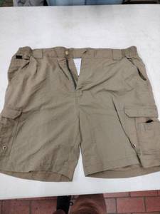 lot 63814 image: World Wide Sportsman Beige Cargo Fishing Shorts - 36