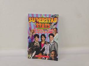 lot 17 image: Superstar Stats Everything Cool About Everyone Whos Hot Scholastic Book