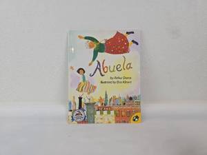 lot 39 image: Abuela by Arthur Dorros illustrated by Elisa Kleven Childrens Picture Book