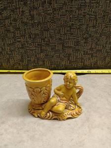 lot 121 image: Yellow Ceramic Cherub Planter with Decorative Urn