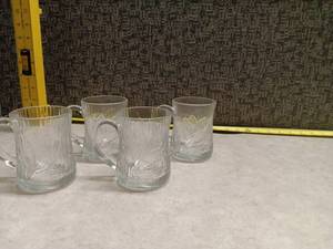 lot 136 image: Set of 4 Glass Beer Mugs w Etched Design