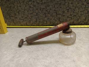 lot 161 image: Vintage Hand Pump Sprayer w Glass Reservoir