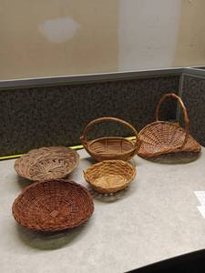 lot 166 image: Woven Baskets Lot - Assorted Sizes & Styles