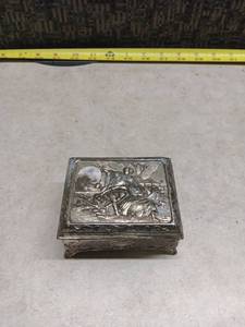 lot 169 image: Vintage Silver Decorative Jewelry Box w Religious Scene