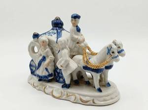lot 184 image: Blue & White Porcelain Carriage Scene Figurine