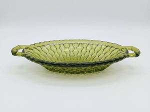lot 201 image: Vintage Yellow- Green Glass Corn Dish with Handles
